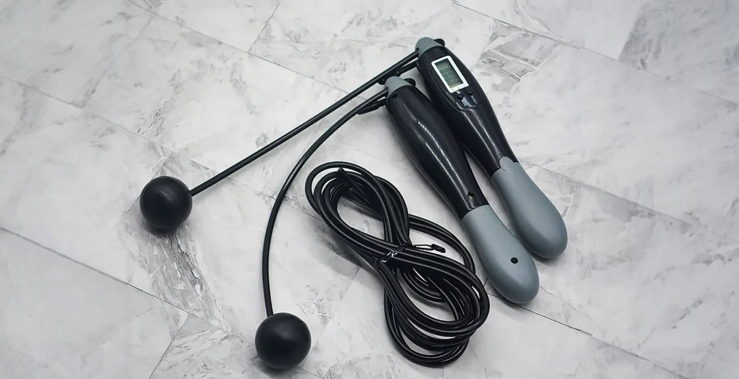 Small-Space Cardio: Cordless Skipping & Mat Circuit